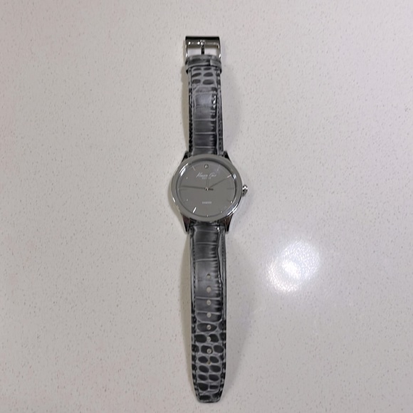 Kenneth Cole - New York - Mens - Grey Alligator Leather Watch - NEVER WORN - Picture 2 of 4